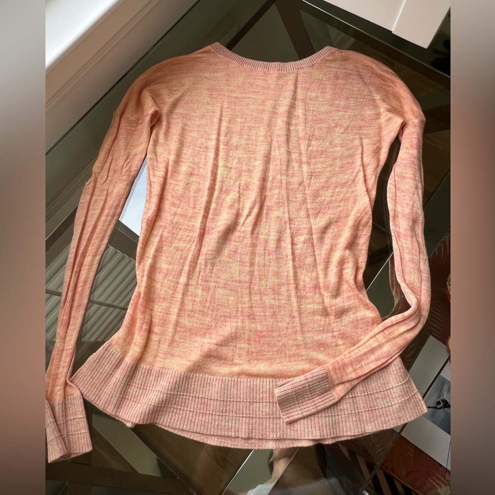 LULULEMON Light Weight Long Sleeve